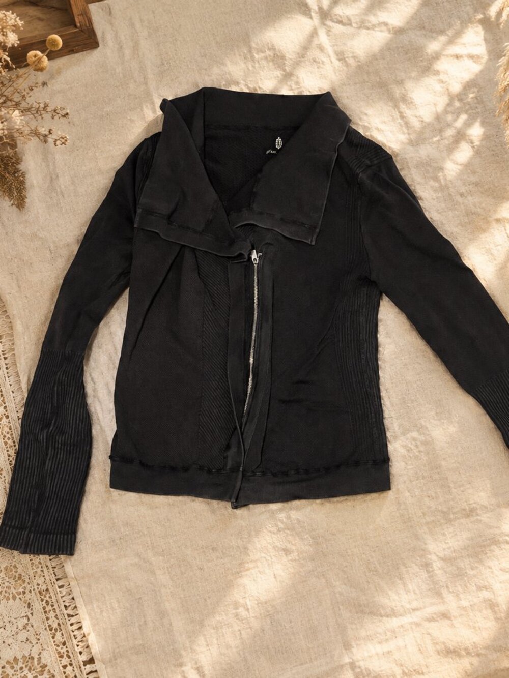 FREE PEOPLE Movement Seamless Mercury Moto Jacket — Size Small